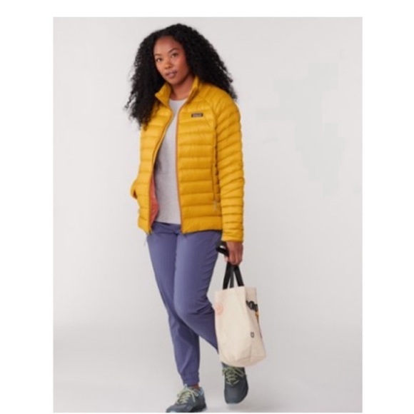 Patagonia Women’s XXL Down Sweater Puffer Jacket Yellow Cosmic Gold NWT 1 - Picture 7 of 15